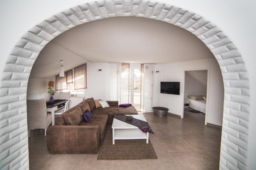 Guest House Melody Drežnik Grad Dış mekan fotoğraf